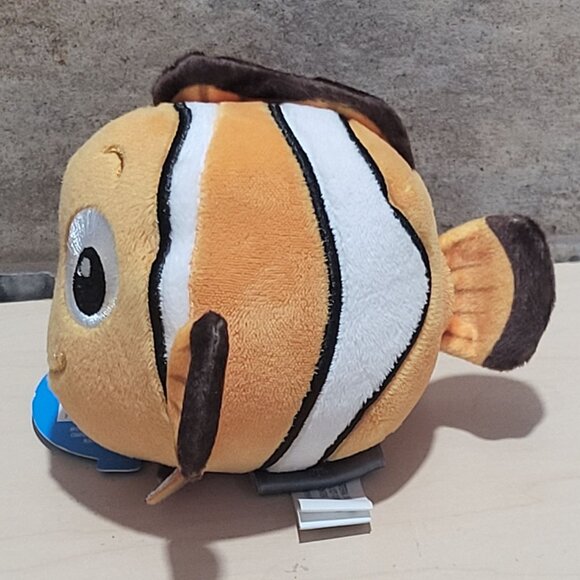 Hallmark Fluffballs Nemo Plush Ornament Clownfish - Picture 5 of 10